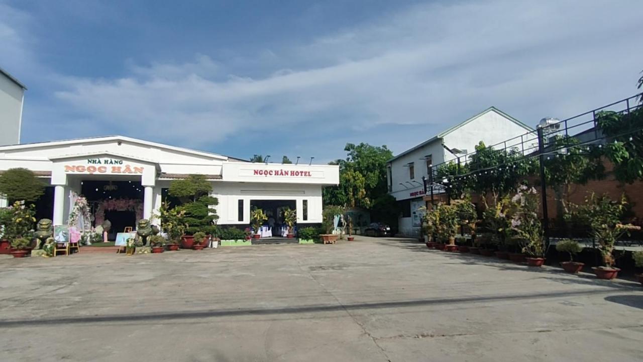 Khach San Ngoc Han Ap Vinh Phu Bagian luar foto