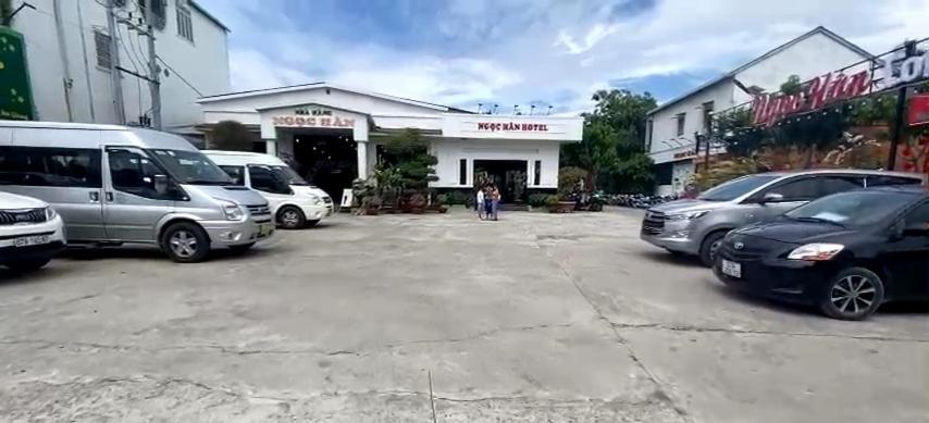 Khach San Ngoc Han Ap Vinh Phu Bagian luar foto